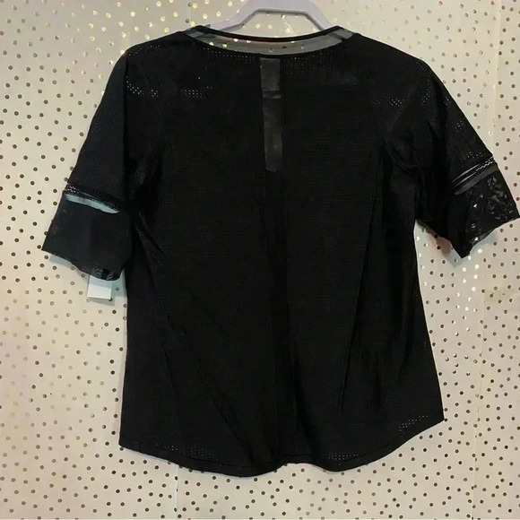 Lululemon Black Mesh Top - Picture 6 of 8